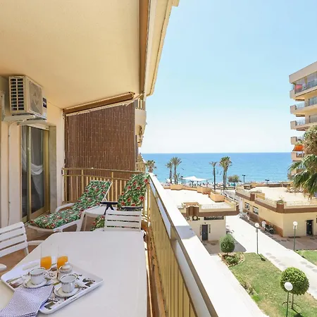 Apartment Front Beach - Dona Sofia,