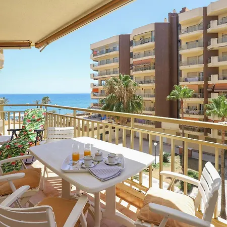 Front Beach - Dona Sofia, Apartment