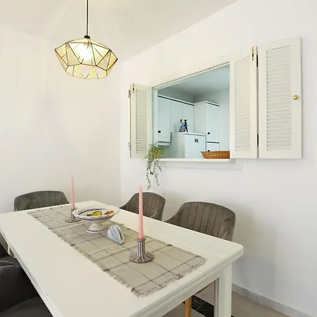 Front Beach - Dona Sofia, Apartment *